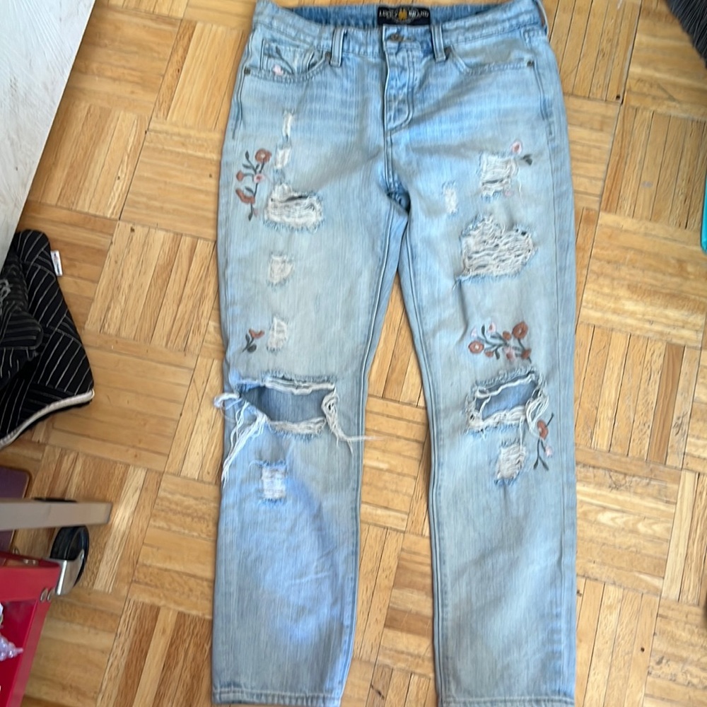 Lucky brand distressed jeans collector edition with flower embroidery